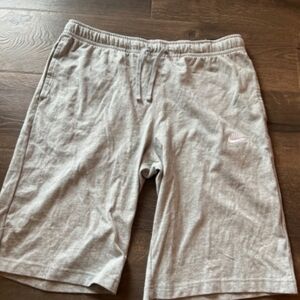 Nike Men's Light Gray Athletic Shorts